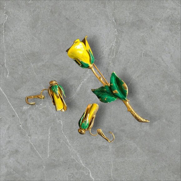 Vintage Yellow Rose Enamel Pin & Clip-On Earrings Set Gold-Toned Floral Jewelry - Picture 2 of 8